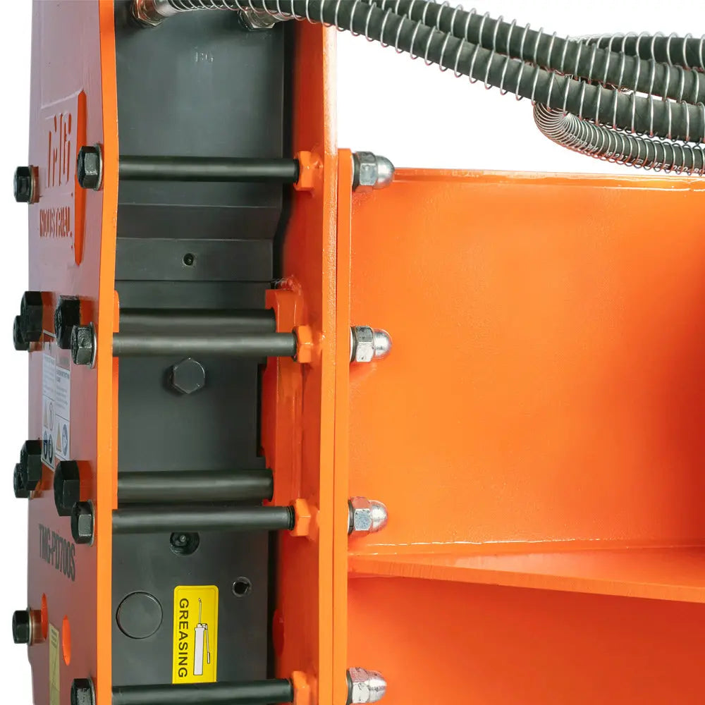 Enfonce-pieux pour chargeuse compacte