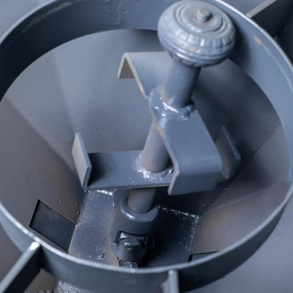 Épandeur Tilt-N-Scoop pour chargeuse compacte
